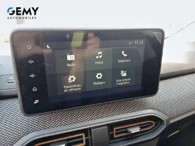 Dacia Sandero eco-g 100 — photo 15