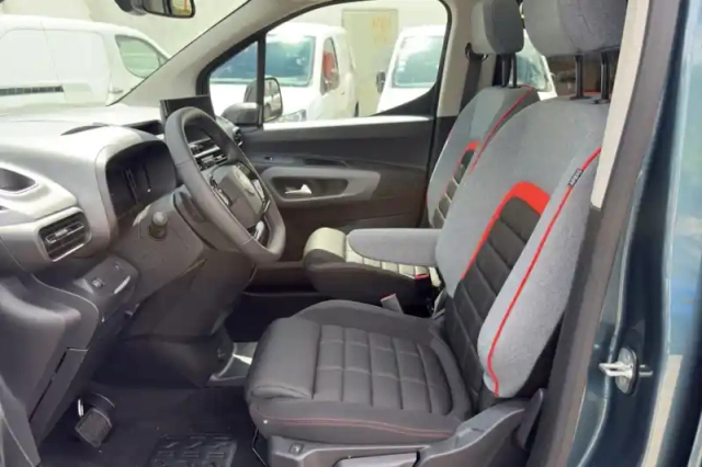 Citroën Berlingo diesel 130 ch m automatique — photo 10