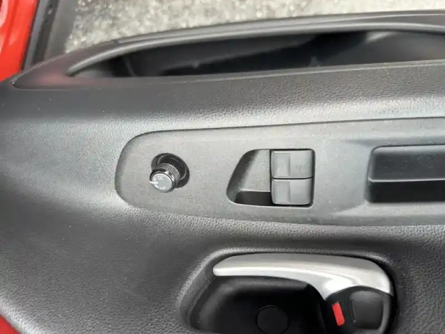 Toyota Aygo 1.0 vvt-i 72 design — photo 23