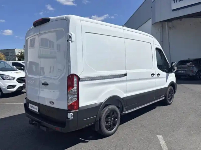 Ford Transit fourgon fg t310 l2h2 2.0 ecoblue 130ch trend — photo 13