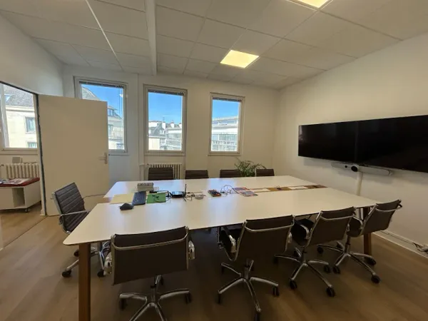 Bureaux 100 m²