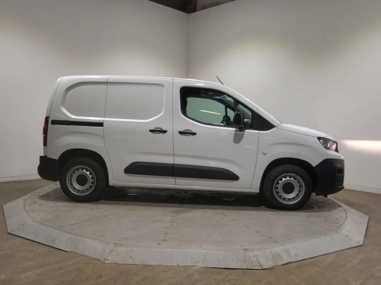 Peugeot Partner fourgon standard 650 kg bluehdi 100 s&s bvm6 aspha — photo 6
