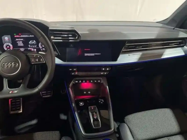 Audi A3 tfsi mild hybrid 150 s tronic 7 s line — photo 10