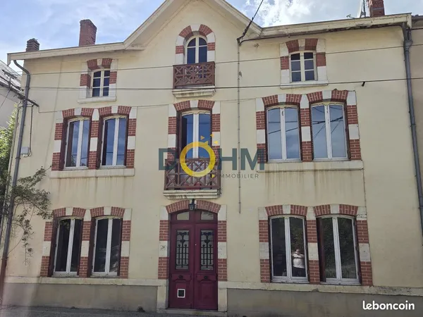 Propriété 8 pièces 130 m²