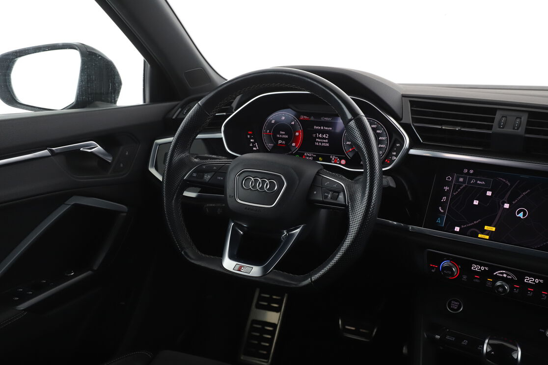 Audi Q3 Sportback 40 TDI S Edition Quattro S Tronic — photo 13