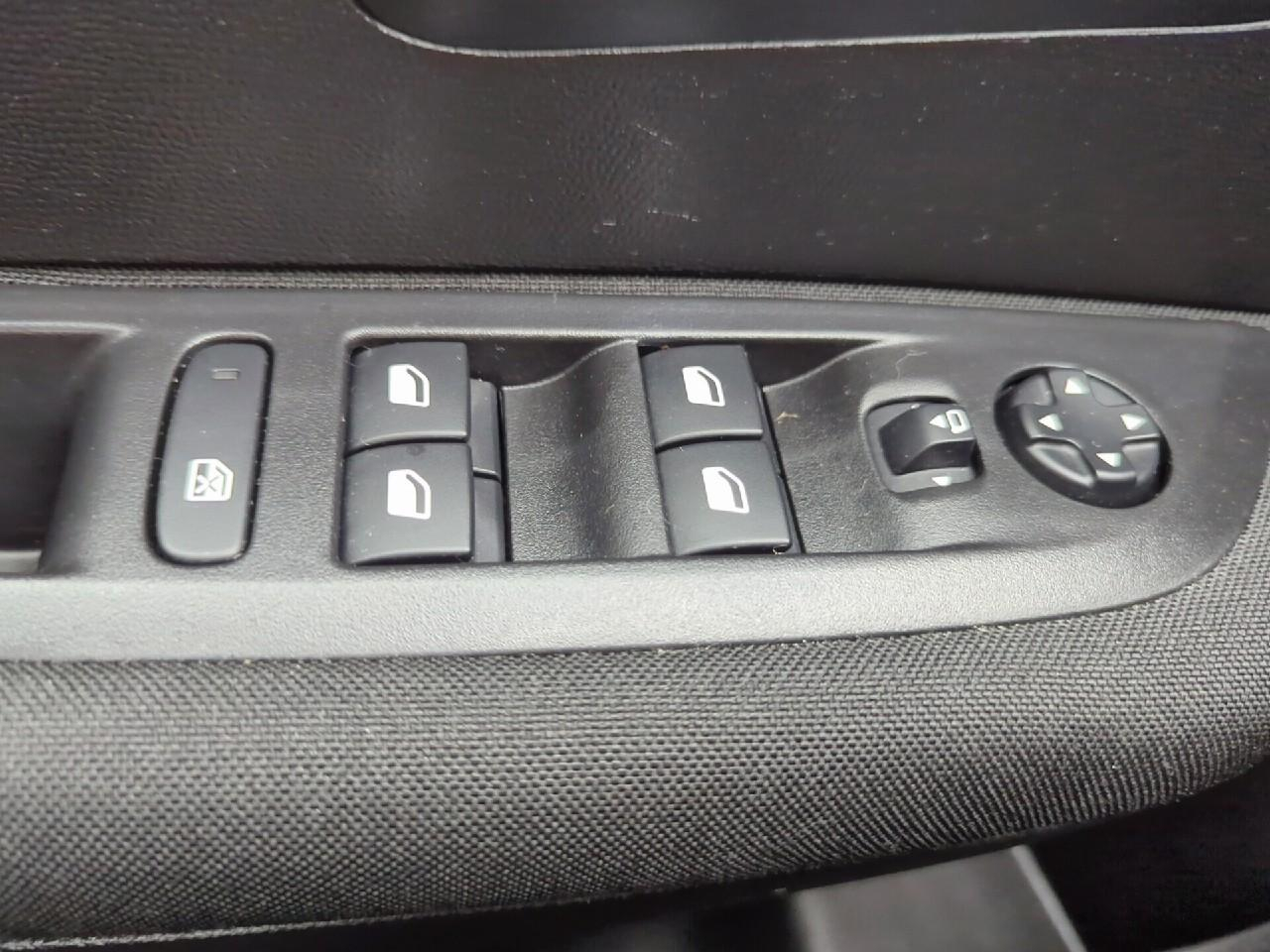 Peugeot 208 puretech 100 s&s bvm6 active pack — photo 22