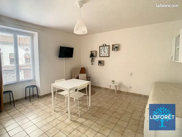 Studio 1 pièce 24 m²