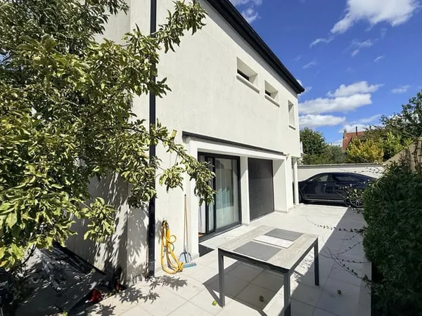 Maison 5 pièces 140 m²