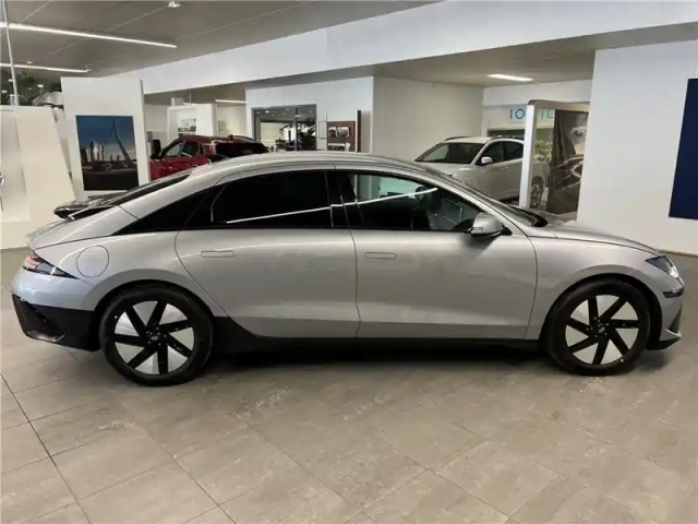 Hyundai Ioniq 6 77 kwh 229 ch — photo 2