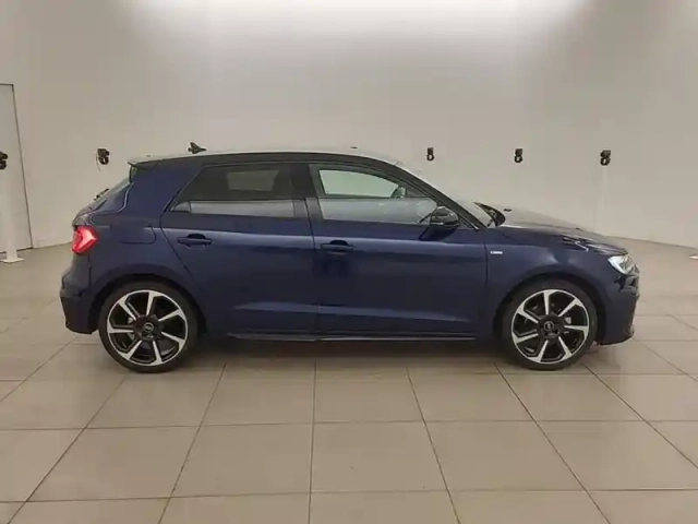 Audi A1 sportback 30 tfsi 116 ch s tronic 7 — photo 33