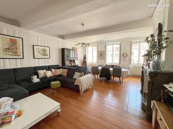 Appartement 7 pièces 155 m²