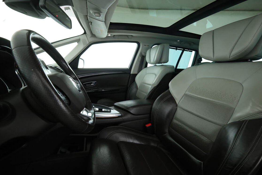 Citroen C4 Grand Picasso 1.6 Blue-HDi Intensive EAT6 — photo 9