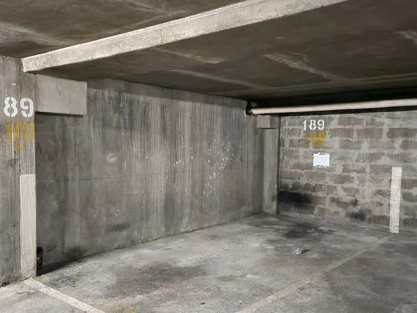 Garage et parking Vente Paris 18000€