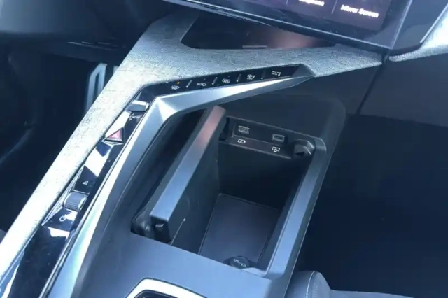 Peugeot 3008 hybrid 136 e-dcs6 — photo 53