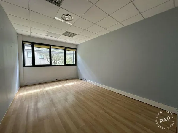 Local commercial 150 m²