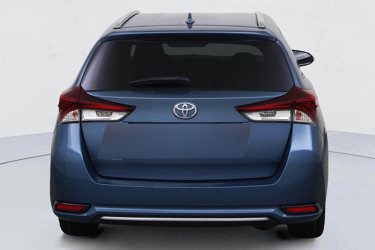 Toyota Auris Touring Sports — photo 3