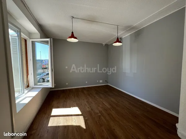 Bureaux 288 m²