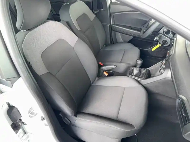 Dacia Sandero eco-g 100 - 22 — photo 9