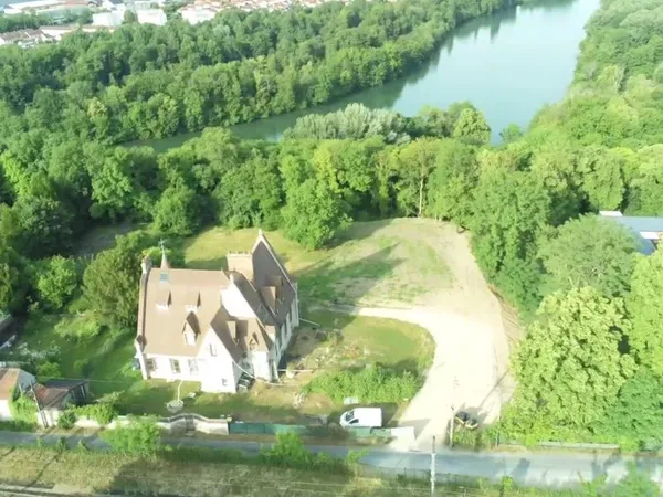 Terrain constructible RARE | Proche gare Moret/Veneux | 712 m²