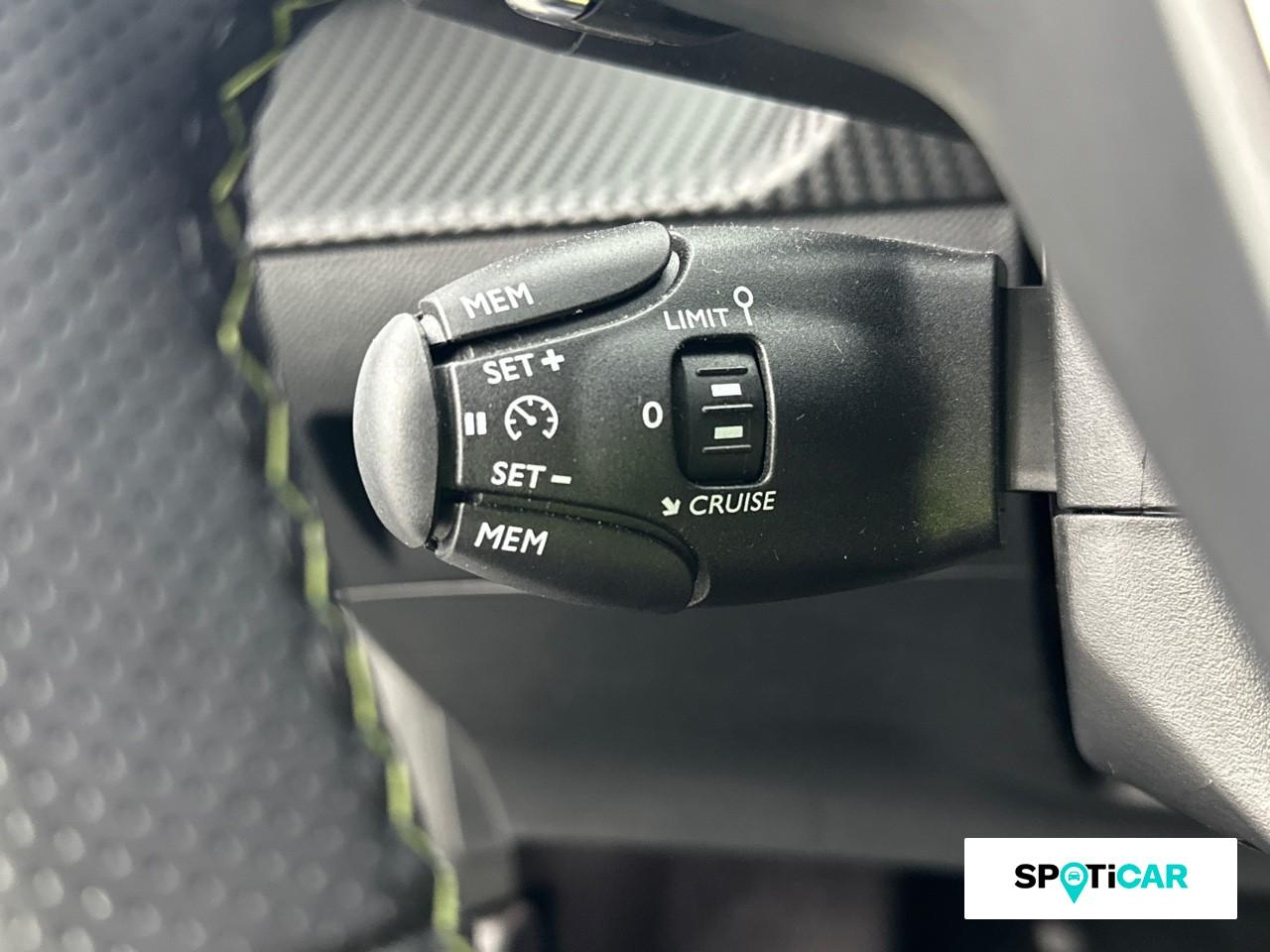 Peugeot 208 1.2 hybrid 145ch gt e-dcs6 — photo 18