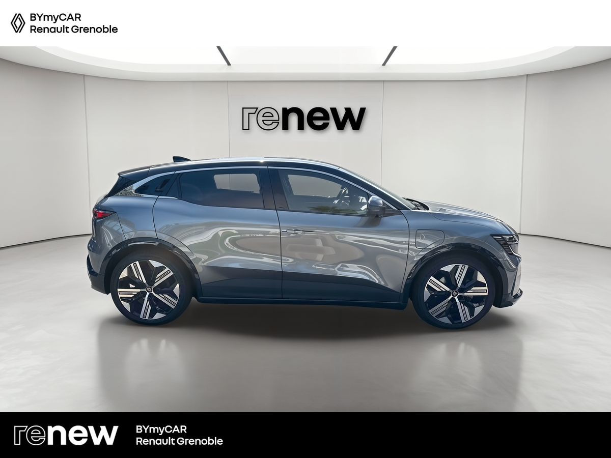 Renault Megane E-Tech EV60 220 ch super charge — photo 6