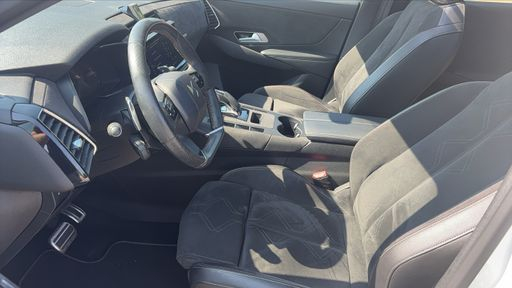 DS DS7 Crossback 2.0 BlueHDi 180 EAT8 - Performance Line + – 2020 – 130464 km – Diesel – Boîte Automatique — photo 23