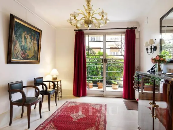 Neuilly - Saint James - Hôtel particulier traversant Art Déco