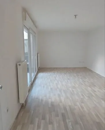 Appartement T3 récent de 68m2 avec balcon et parking - Haubourdin