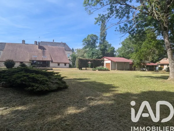 Maison 8 pièces 215 m²