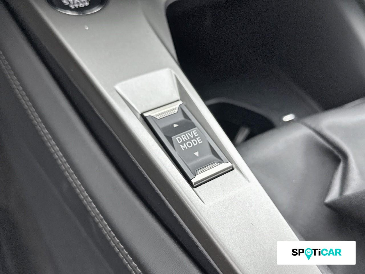 Peugeot 308 1.2 puretech 130ch s&s allure — photo 18