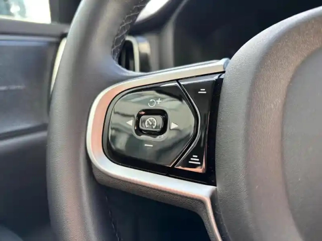 Volvo V60 micro hybride essence b4 197 ch dct7 — photo 25