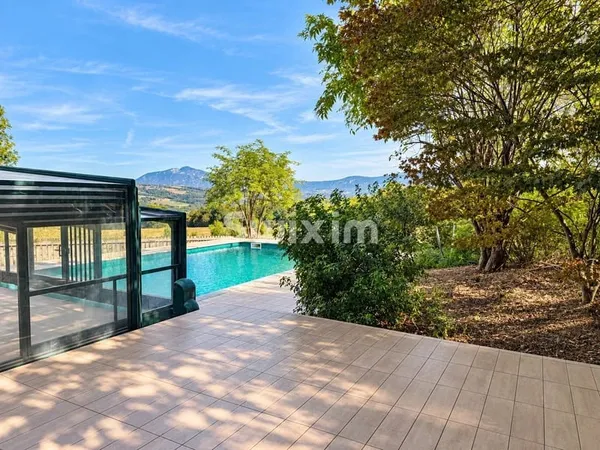 PROPRIÉTÉ D'EXCEPTION - 300 m² - 2,7 HECTARES - PISCINE - INSTALLATIONS ÉQUESTRES - DPE A