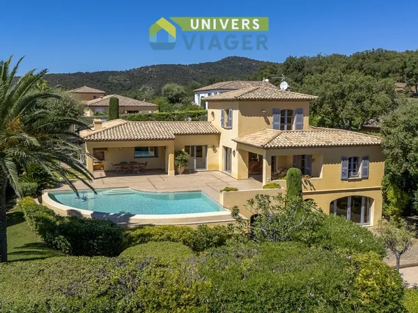 Villa d'exception à Sainte-Maxime - Une acquisition patrimoniale rare
