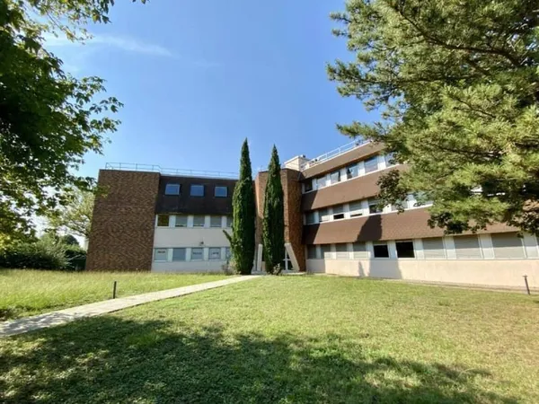 Bureaux 245 m²