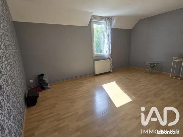 Maison 7 pièces 213 m²
