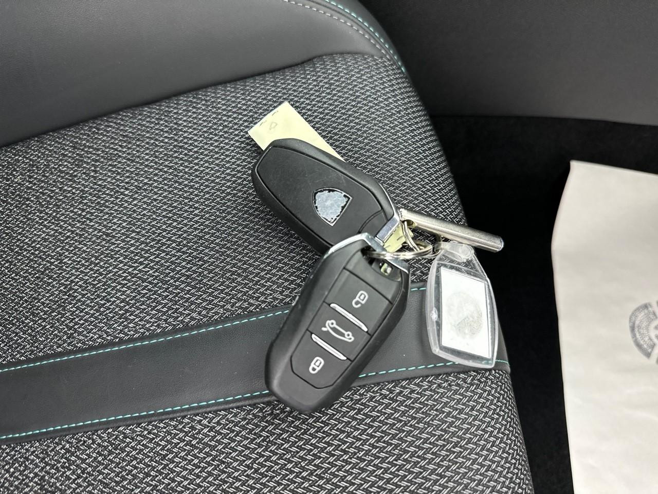 Peugeot 308 puretech 130ch s&s bvm6 allure — photo 32