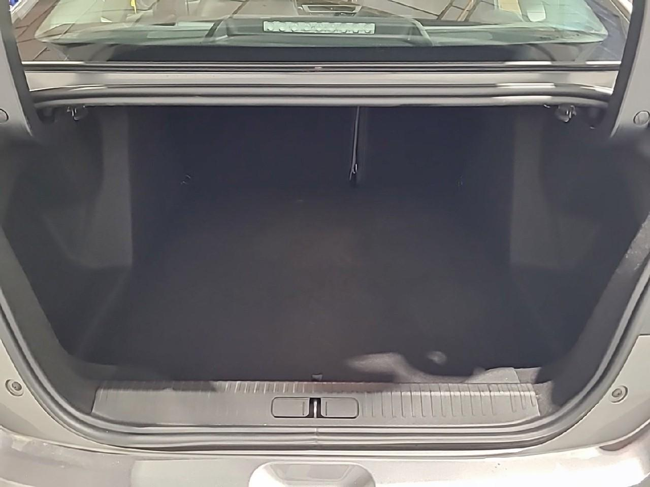 Citroën C4 X hybride 145 ch e-dcs6 plus — photo 14