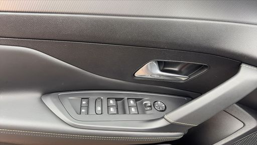 Peugeot 308 SW 1.2 PureTech 130 EAT8 - GT – 2023 – 52676 km – Essence – Boîte Automatique — photo 27
