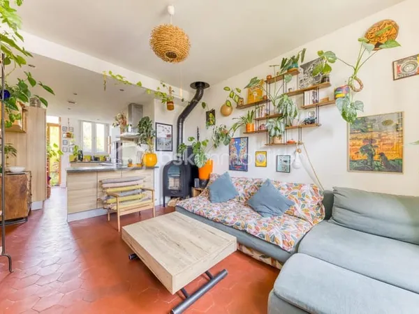 Maison 3 pièces 70 m² avec jardin et cave - Champs-sur-Marne centre historique