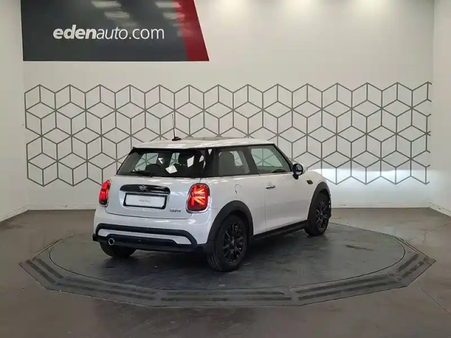 Mini Mini hatch 3 portes cooper 136 ch dkg7 — photo 5