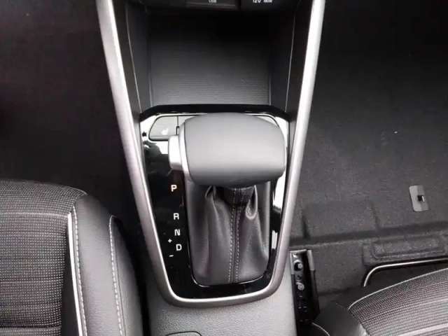 Kia Stonic 1.0 t-gdi 100 ch dct7 — photo 2