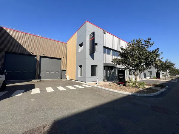 Local d'activité 5138 m²