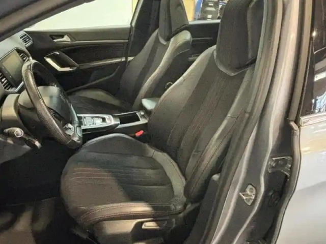 Peugeot 308 1.6 bluehdi 120 gt line eat6 toit pano / led / gps / camera — photo 15