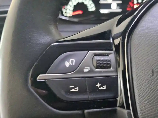 Peugeot 208 bluehdi 100 s&amp;s bvm6 — photo 28