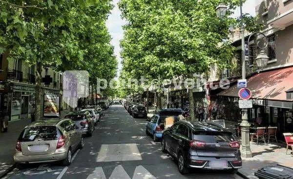 Local commercial 115 m²
