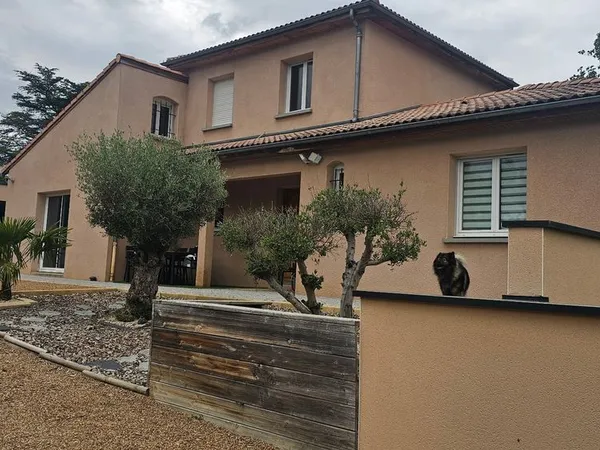 Maison 5 pièces 145 m²