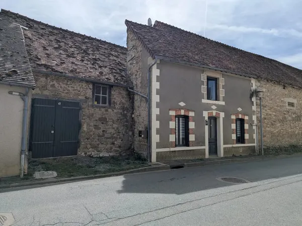 Charmante petite maison de caractère dans l'Indre (36)