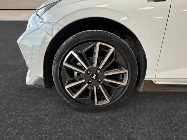 Hyundai I20 1.0 t-gdi 100 dct-7 hybrid 48v — photo 14