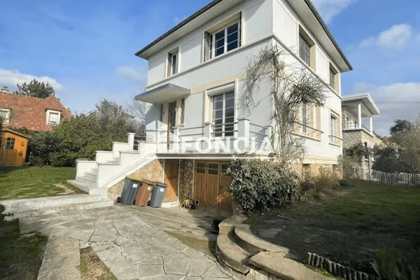 Maison 7 pièces 161 m²