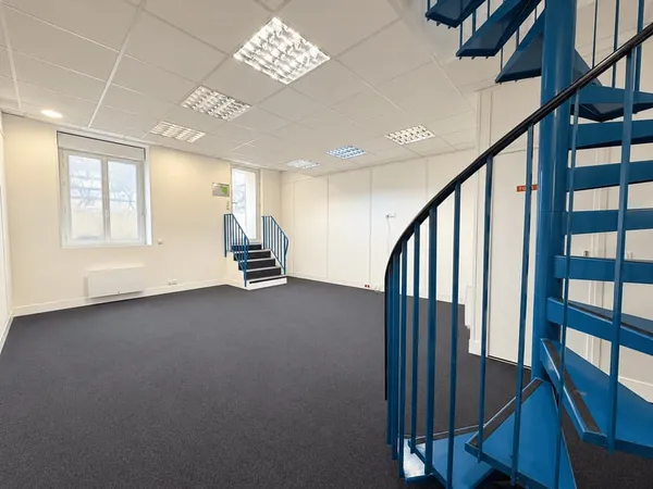 Bureaux 89 m²